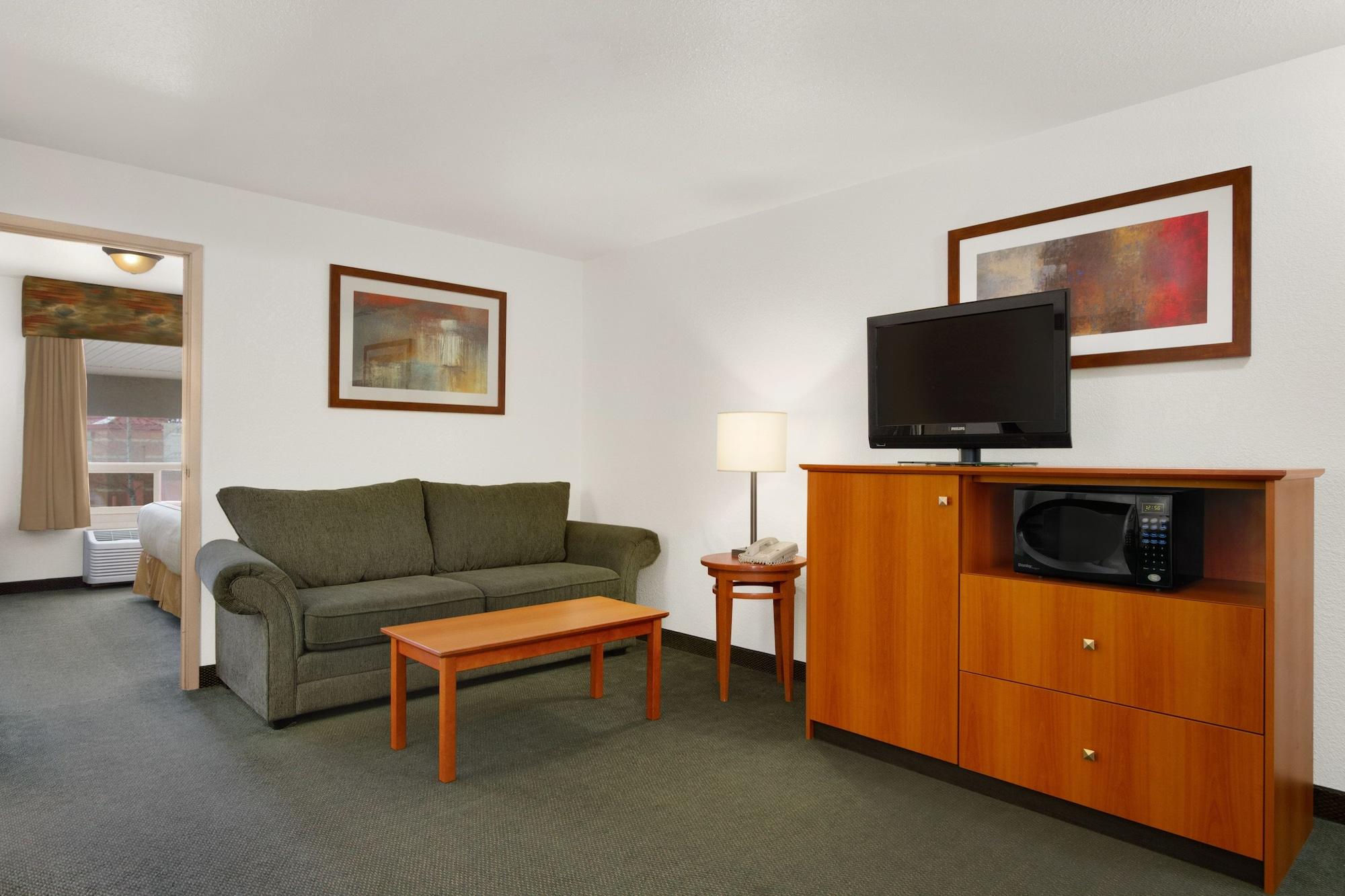 Super 8 By Wyndham Calgary Shawnessy Area Ξενοδοχείο Εξωτερικό φωτογραφία