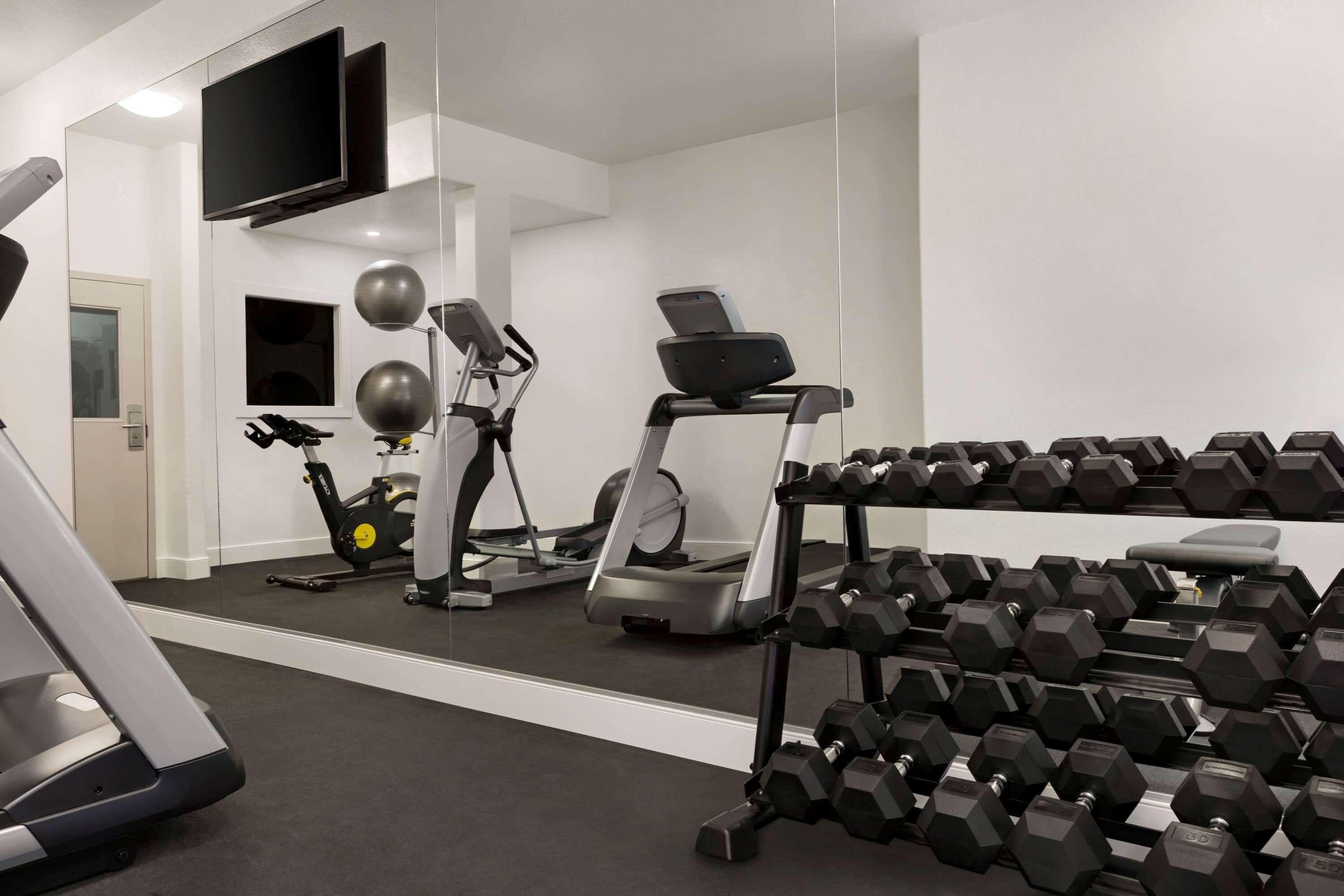Super 8 By Wyndham Calgary Shawnessy Area Ξενοδοχείο Εξωτερικό φωτογραφία
