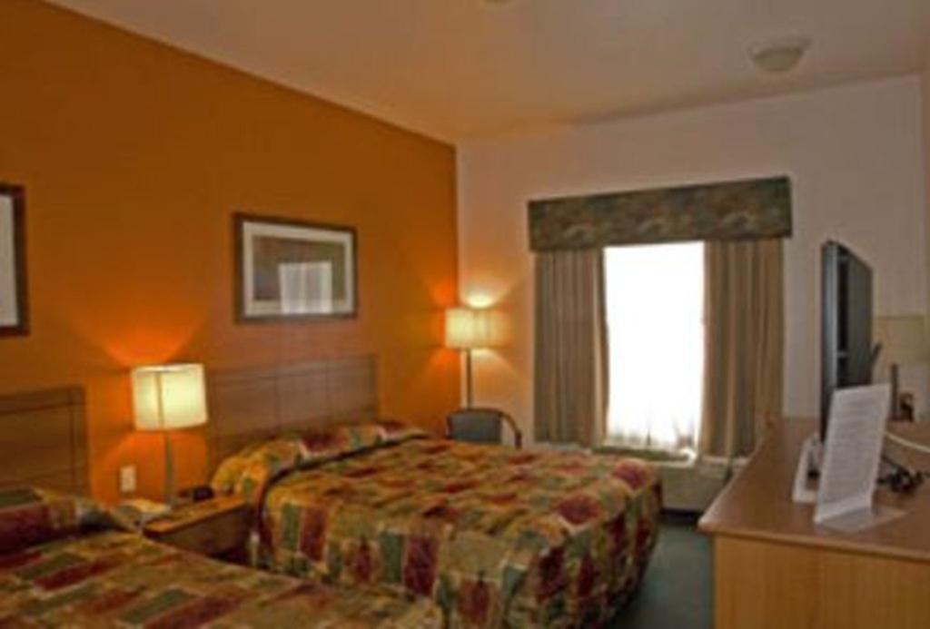 Super 8 By Wyndham Calgary Shawnessy Area Ξενοδοχείο Εξωτερικό φωτογραφία