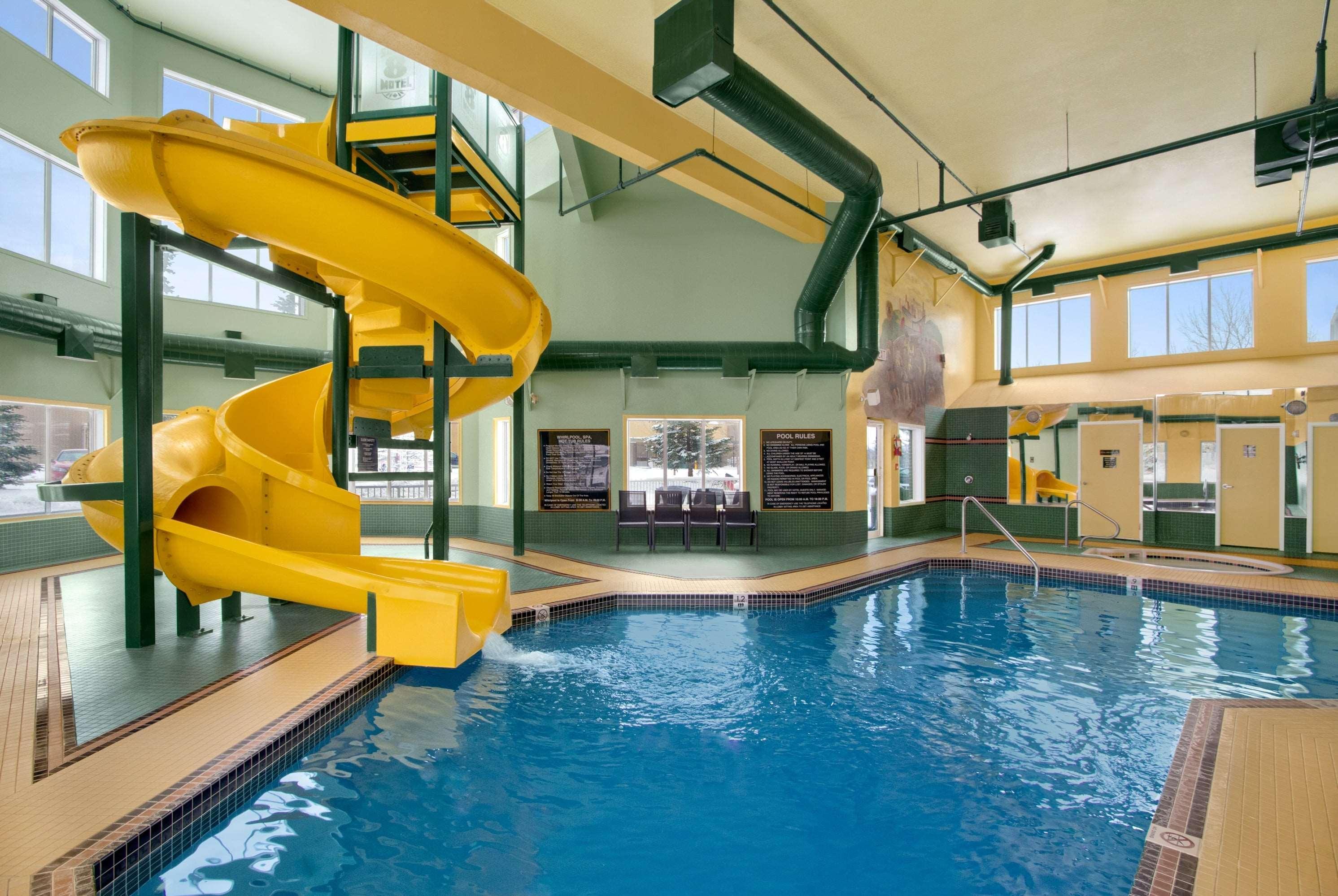 Super 8 By Wyndham Calgary Shawnessy Area Ξενοδοχείο Εξωτερικό φωτογραφία