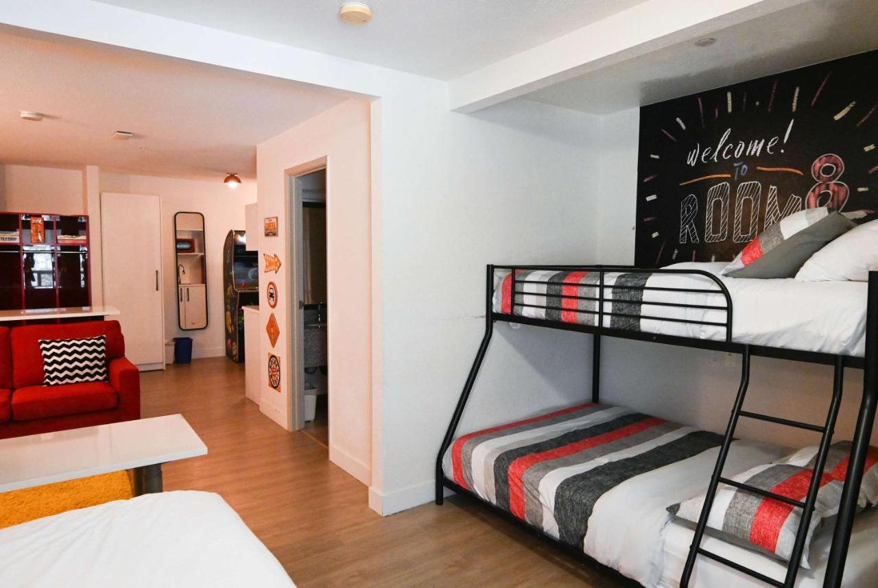 Super 8 By Wyndham Calgary Shawnessy Area Ξενοδοχείο Εξωτερικό φωτογραφία