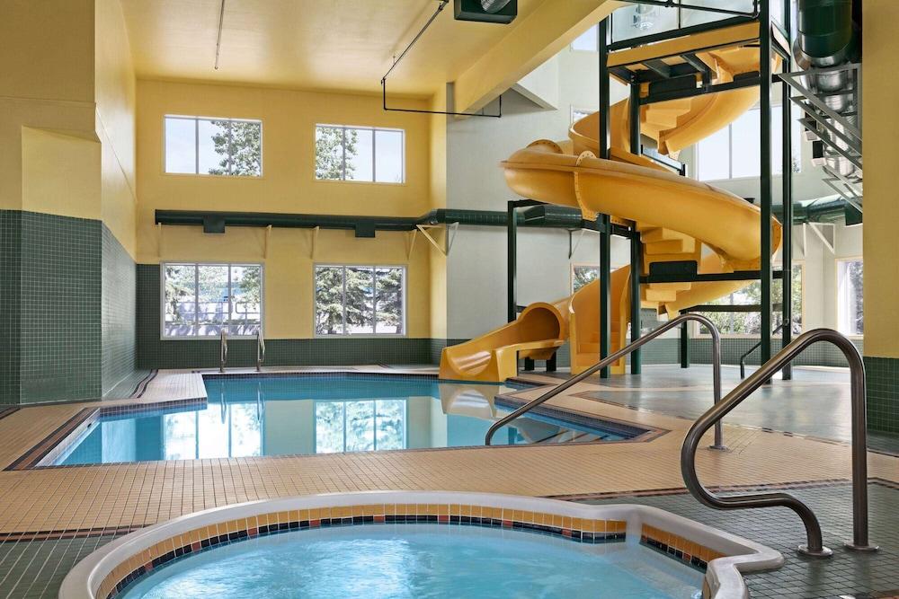 Super 8 By Wyndham Calgary Shawnessy Area Ξενοδοχείο Εξωτερικό φωτογραφία